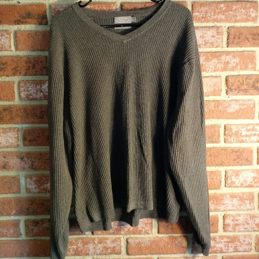 5/20 SALE TALBOTS MENS SWEATER